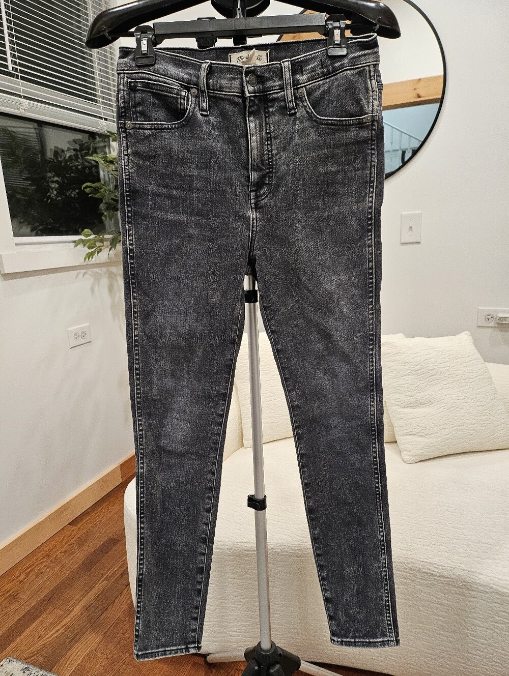 7 For All Mankind High-Rise Skinny Jeans Waist 28 Black